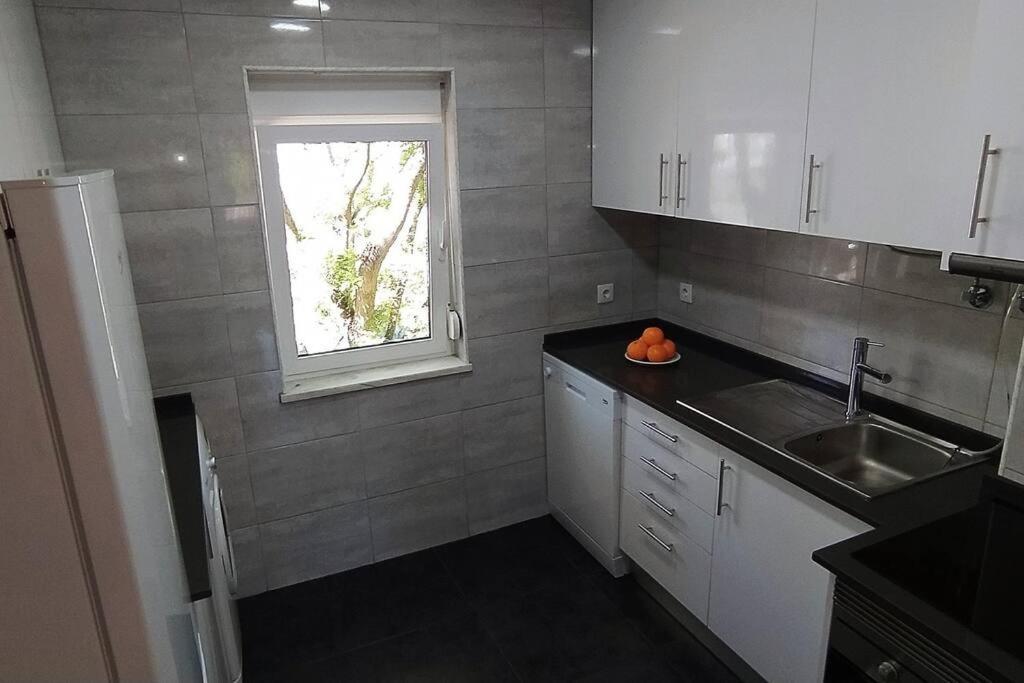 Apartment Lisboa/city/sunny Apar/metro/airport/wifi/air Cond Lissabon